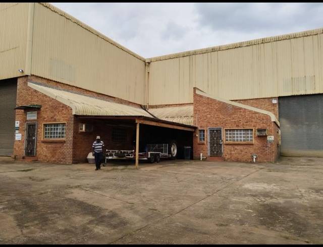 INDUSTRIAL FOR SALE IN KULEKA